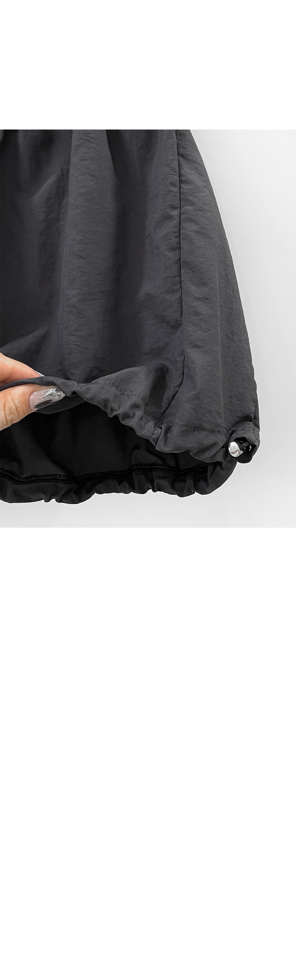 suspenders skirt/pants detail image-S1L13