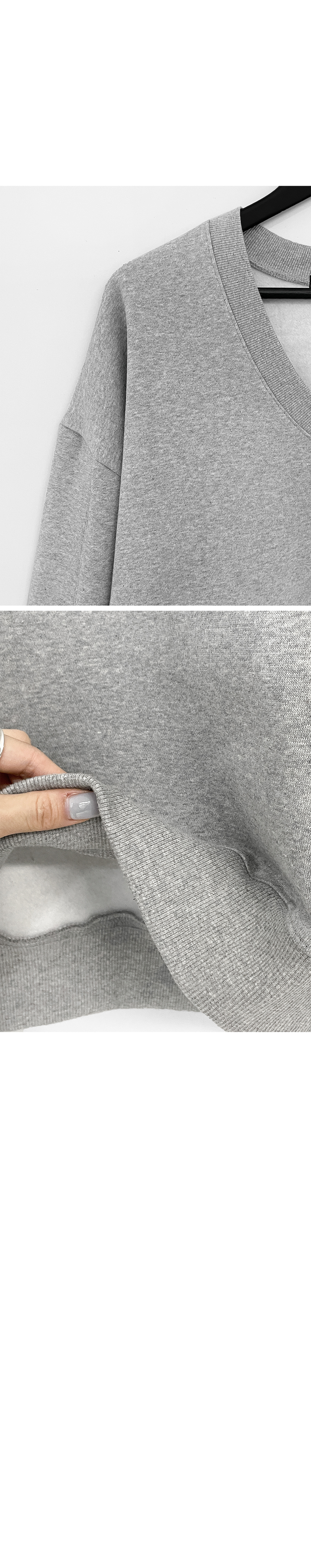 long sleeved tee detail image-S2L4
